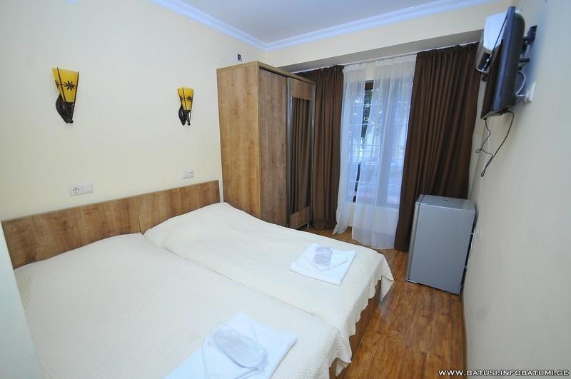 Batusihotel Batumi Esterno foto